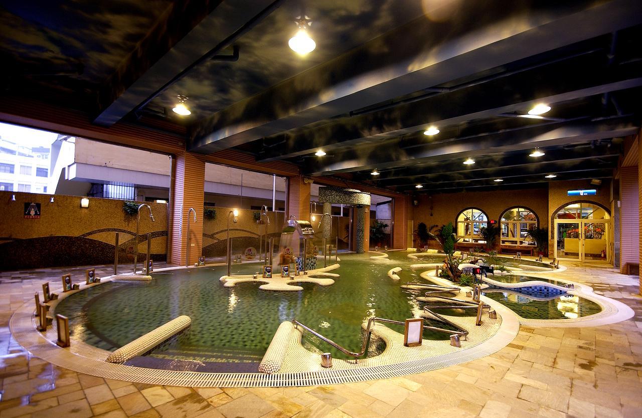 Chuang-Tang Spring Spa Hotel - Deyang Jiaoxi Eksteriør bilde
